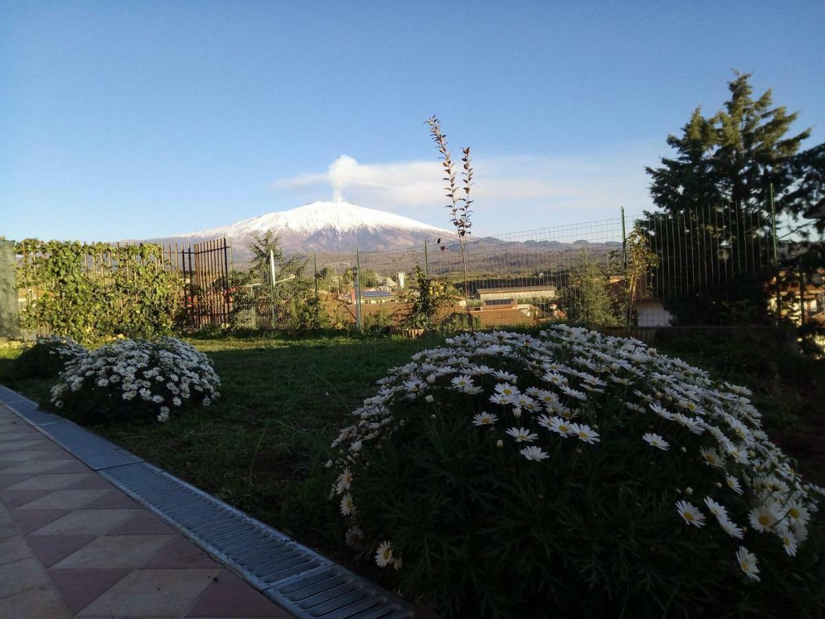 مبيت وإفطار برونتي Good Morning Etna المظهر الخارجي الصورة
